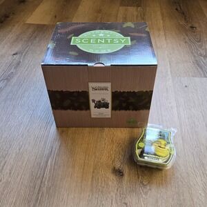 Scentsy Shrek Get Out of My Swamp Wax Warmer with Fairy Tale Ogre Wax Bar New
